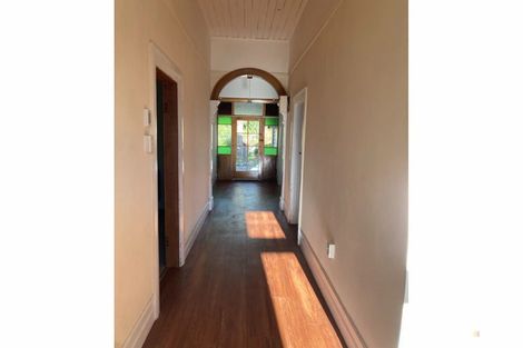 Photo of property in 52 Timaru Road, Waimate, 7924