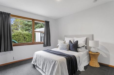 Photo of property in 2 Clipper Place, Redwood, Christchurch, 8051