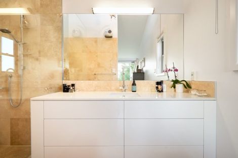 Photo of property in 3 Cameron Terrace, Bluff Hill, Napier, 4110