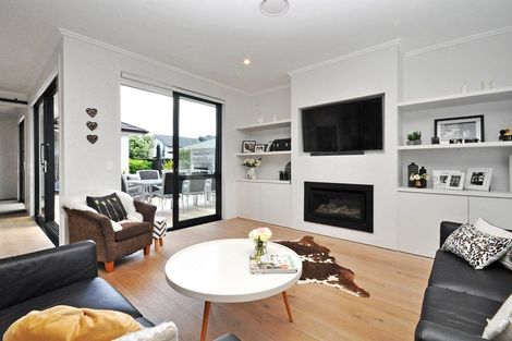 Photo of property in 8 Bellamont Street, Kumeu, 0810