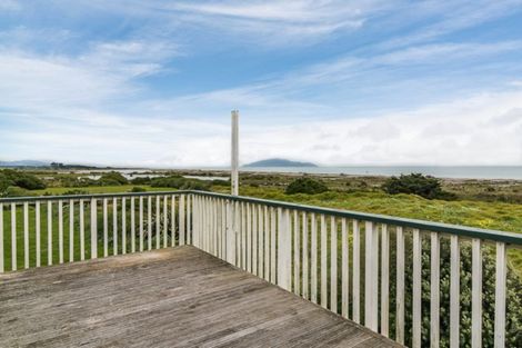 Photo of property in 55 Kapiti Lane, Otaki Beach, Otaki, 5512