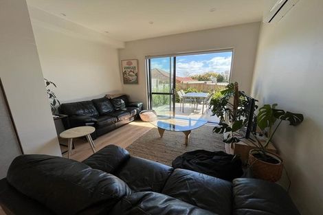 Photo of property in 4/60 Highland Drive, Highland Park, Auckland, 2010