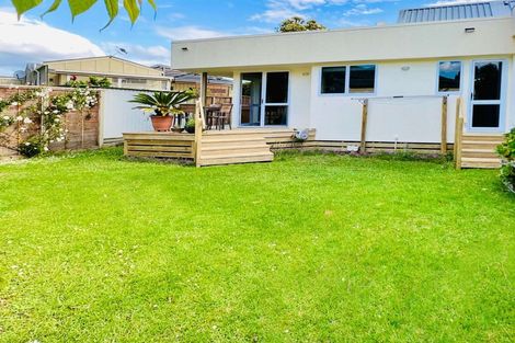 Photo of property in 90 Victoria Street, Coromandel, 3506
