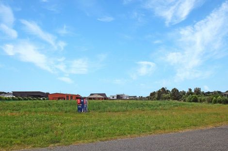 Photo of property in 10 Carex Grove, Foxton Beach, Foxton, 4815