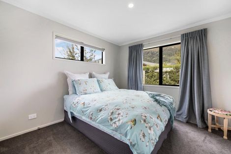 Photo of property in 6 Chadlington Way, Lower Shotover, Queenstown, 9304