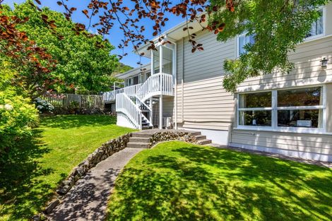 Photo of property in 18 Tui Crescent, Waikanae, 5036