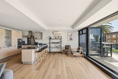 Photo of property in 314 Maunganui Road, Mount Maunganui, 3116