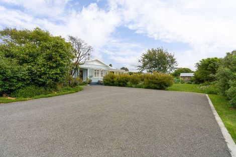 Photo of property in 37 Kiharoa Street, Otaki Beach, Otaki, 5512
