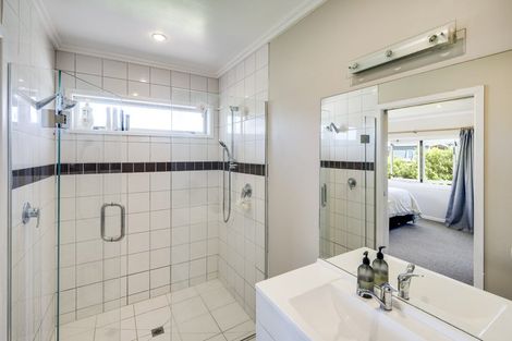 Photo of property in 5 Sheehan Street, Bay View, Napier, 4104