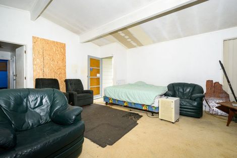 Photo of property in 35 Tabitha Crescent, Henderson, Auckland, 0612