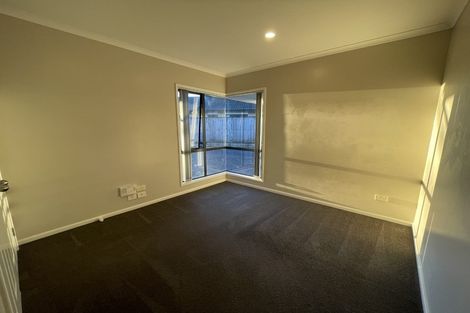 Photo of property in 9 Anrath Close, East Tamaki, Auckland, 2016