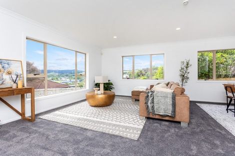 Photo of property in 34 Te Kauri Place, Helensville, 0800