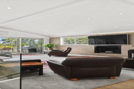 Photo of property in 80b Queen Street, Northcote Point, Auckland, 0627