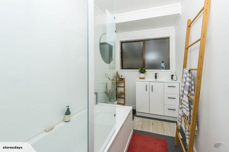 Photo of property in 47a Rehia Road, Massey, Auckland, 0614