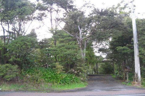 Photo of property in 1 Staley Road, Parau, Auckland, 0604