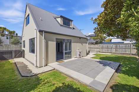 Photo of property in 48a Oxley Avenue, St Albans, Christchurch, 8014