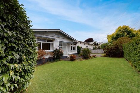 Photo of property in 12 Saint Leonard Street, Saint Johns Hill, Whanganui, 4501
