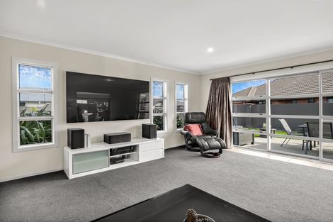 Photo of property in 9 Majestic Way, Kelvin Grove, Palmerston North, 4414