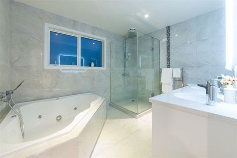 Photo of property in 20 Spyglass Street, Red Beach, 0932