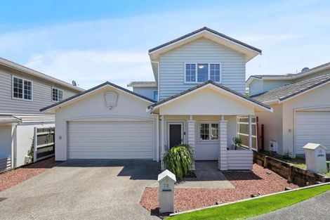Photo of property in 16 Mulvaney Crescent, Henderson, Auckland, 0612