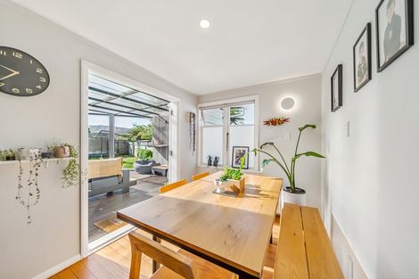 Photo of property in 8 Tui Grove, Elderslea, Upper Hutt, 5018