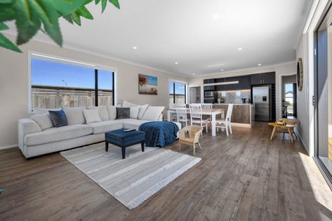 Photo of property in 71 Montiicola Drive, Papamoa Beach, Papamoa, 3118