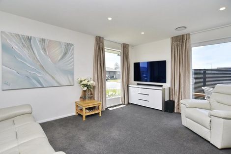 Photo of property in 1 Tara Crescent, Woodend, 7610