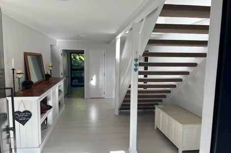 Photo of property in 1/28 Sandown Road, Rothesay Bay, Auckland, 0630