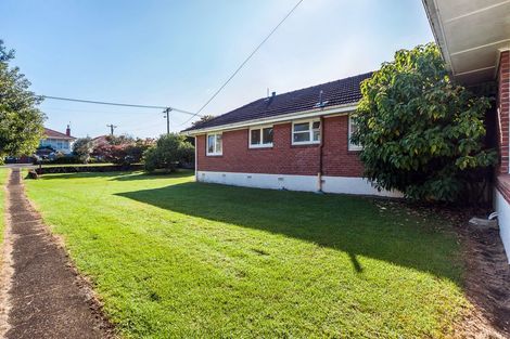Photo of property in 18 Fairleigh Avenue, Mount Albert, Auckland, 1025