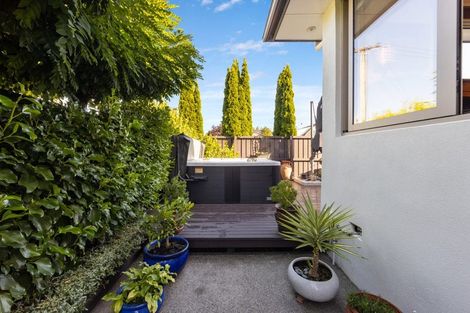 Photo of property in 108 Hawthorne Street, Strowan, Christchurch, 8052