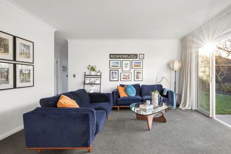 Photo of property in 8 Richards Street, Cambridge, 3434