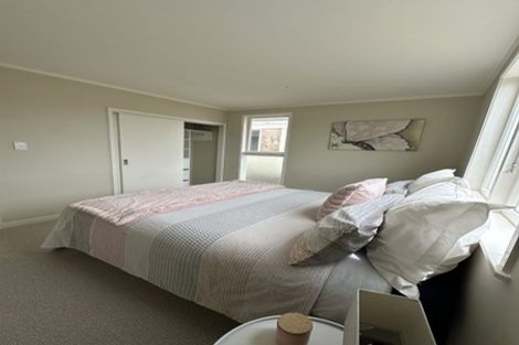 Photo of property in 28 Airdrie Road, Ranui, Auckland, 0612