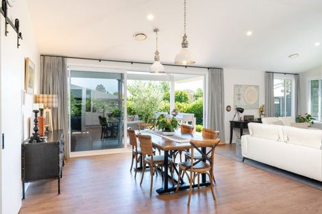Photo of property in 7d Whakatomo Place, Havelock North, 4130