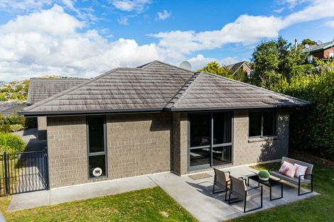 Photo of property in 31 Mooring Close, Whitby, Porirua, 5024