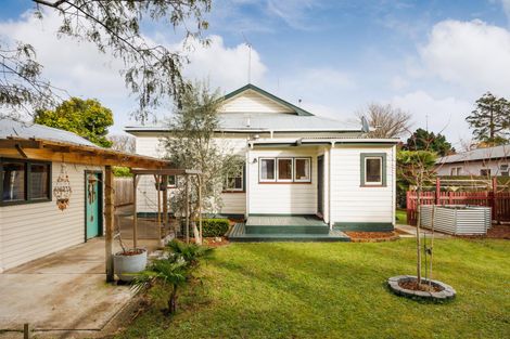 Photo of property in 16 Margaret Street, Roslyn, Palmerston North, 4414