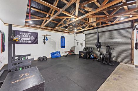 Photo of property in 41 Totara Park Road, Clouston Park, Upper Hutt, 5018