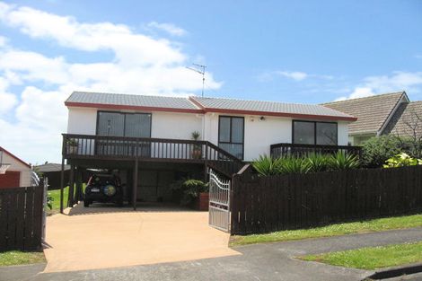 Photo of property in 5 Kopara Place, Clendon Park, Auckland, 2103