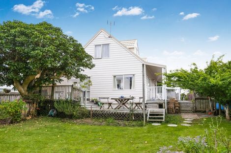 Photo of property in 1/82 Astley Avenue, New Lynn, Auckland, 0600