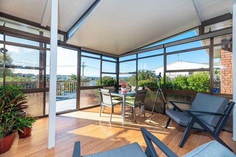 Photo of property in 1/30 Quebec Road, Milford, Auckland, 0620