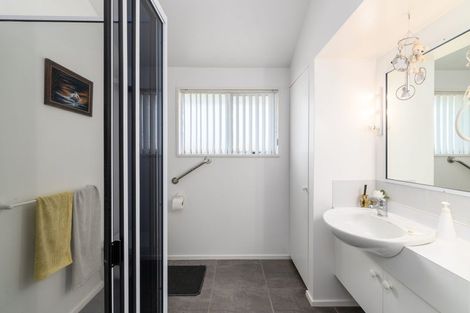 Photo of property in 23 Briarmont Street, Avondale, Christchurch, 8061