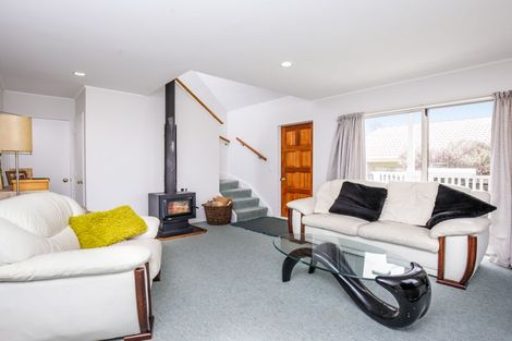 Photo of property in 1/82 Astley Avenue, New Lynn, Auckland, 0600