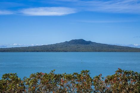 Photo of property in 24 Hamana Street, Narrow Neck, Auckland, 0622