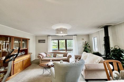 Photo of property in 2/260 Sunset Road, Windsor Park, Auckland, 0632