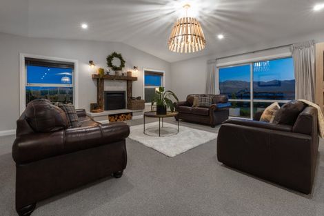 Photo of property in 9 Baxters Rise, Aotea, Porirua, 5024