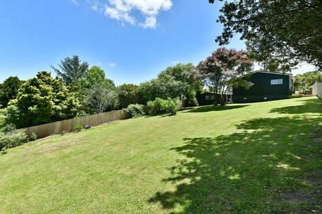Photo of property in 6 Hand Road, Helensville, 0800