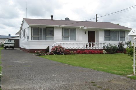 Photo of property in 15 Sullivan Avenue, Mangere Bridge, Auckland, 2022