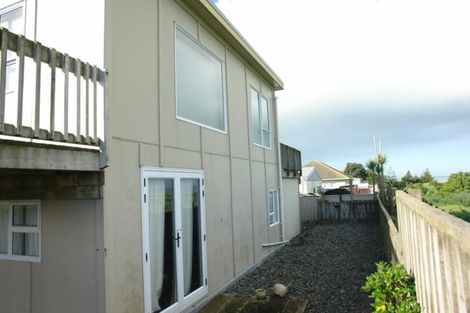 Photo of property in 29 Nukumaru Parade, Waiinu Beach, Whanganui, 4588