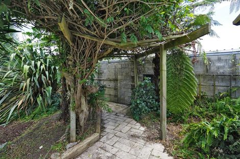 Photo of property in 98 Masters Avenue, Hillcrest, Hamilton, 3216