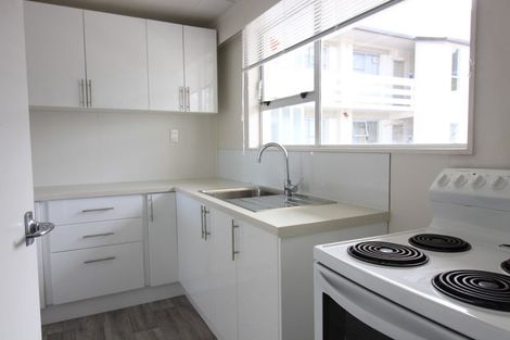 Photo of property in 5 Hawker Street, Mount Victoria, Wellington, 6011