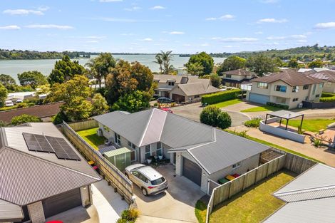 Photo of property in 7 Te Rehutai Rise, Welcome Bay, 3112